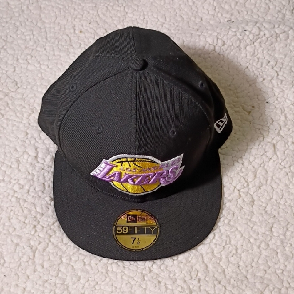 New Era Black Lakers Cap‎ with Purple and Yellow Logo